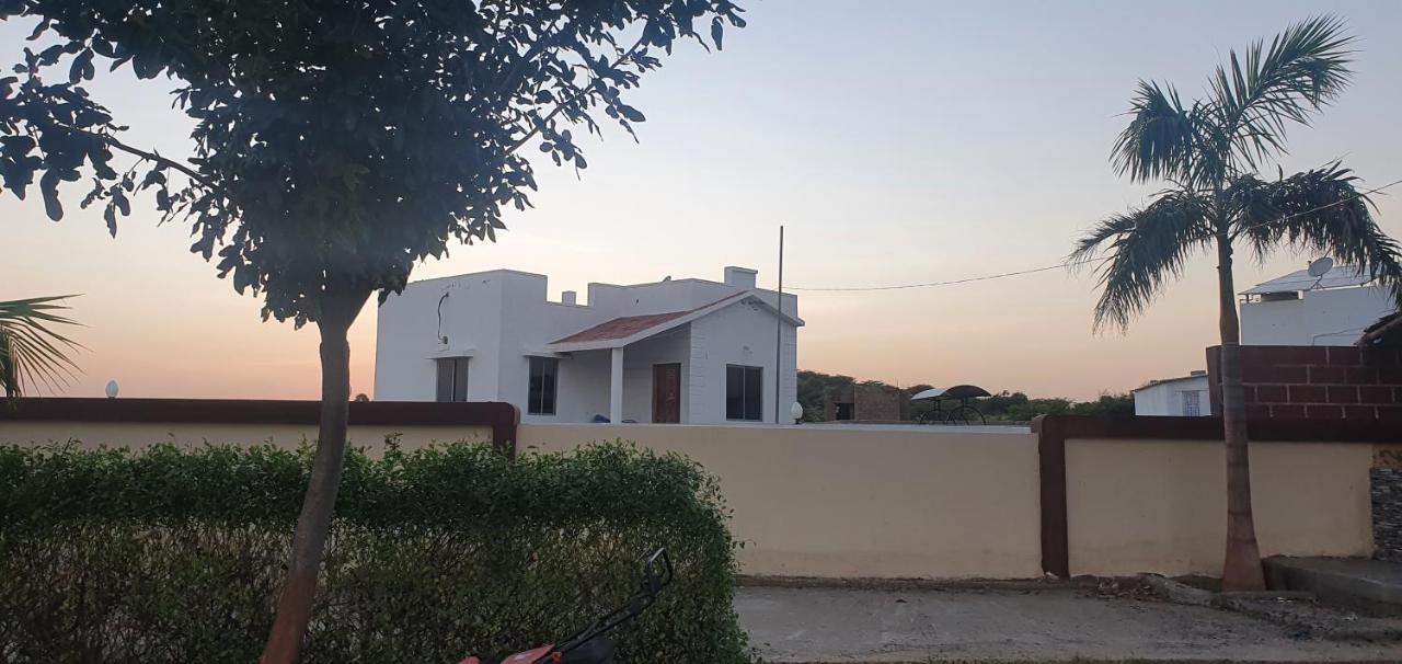 Krishna Farm & Forest Villa Bhuj Exteriör bild