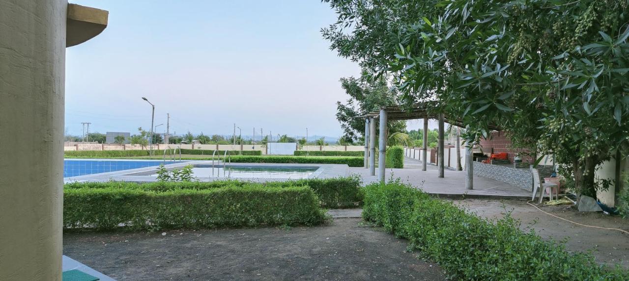 Krishna Farm & Forest Villa Bhuj Exteriör bild