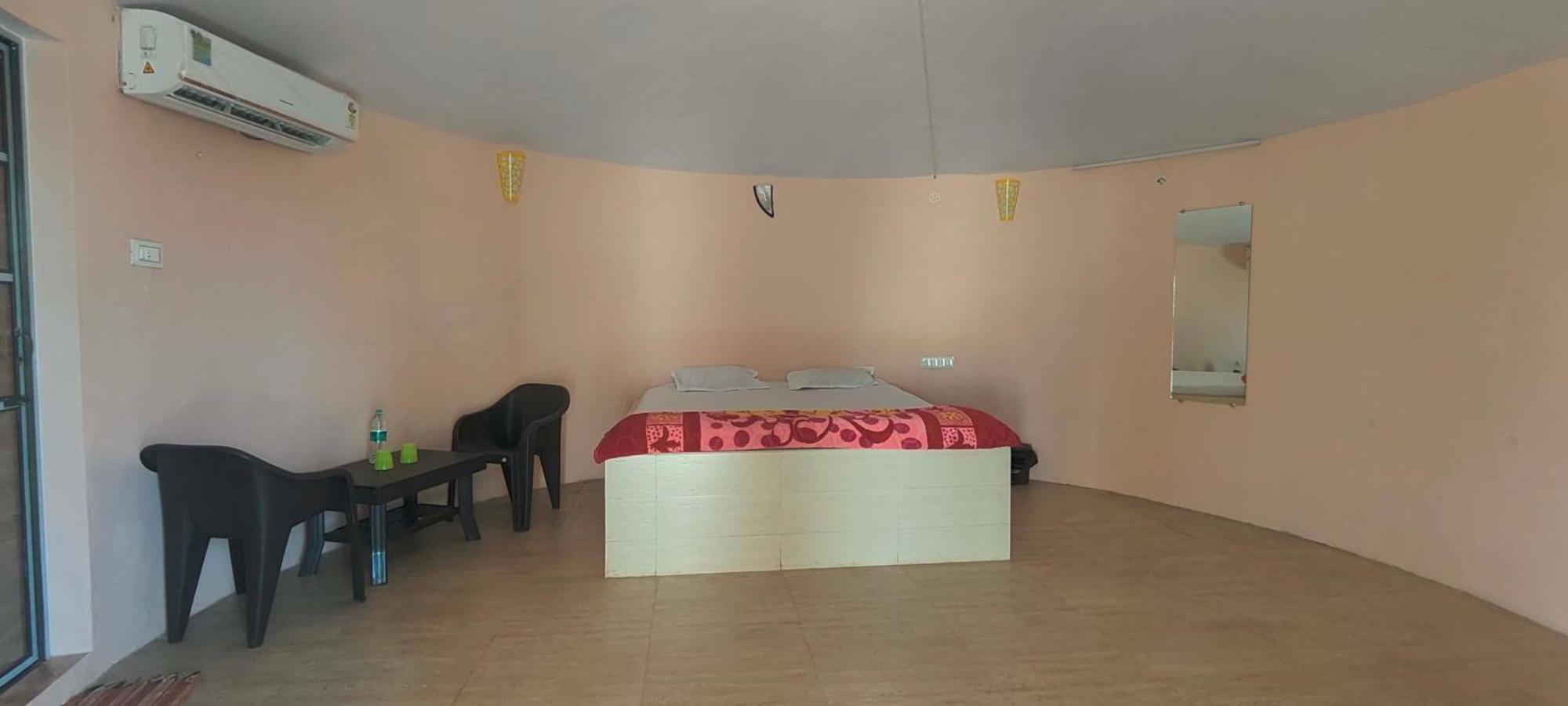Krishna Farm & Forest Villa Bhuj Rum bild